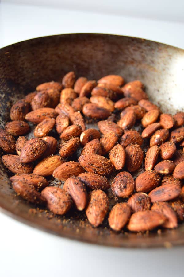 spicy 5 minute toasted almonds