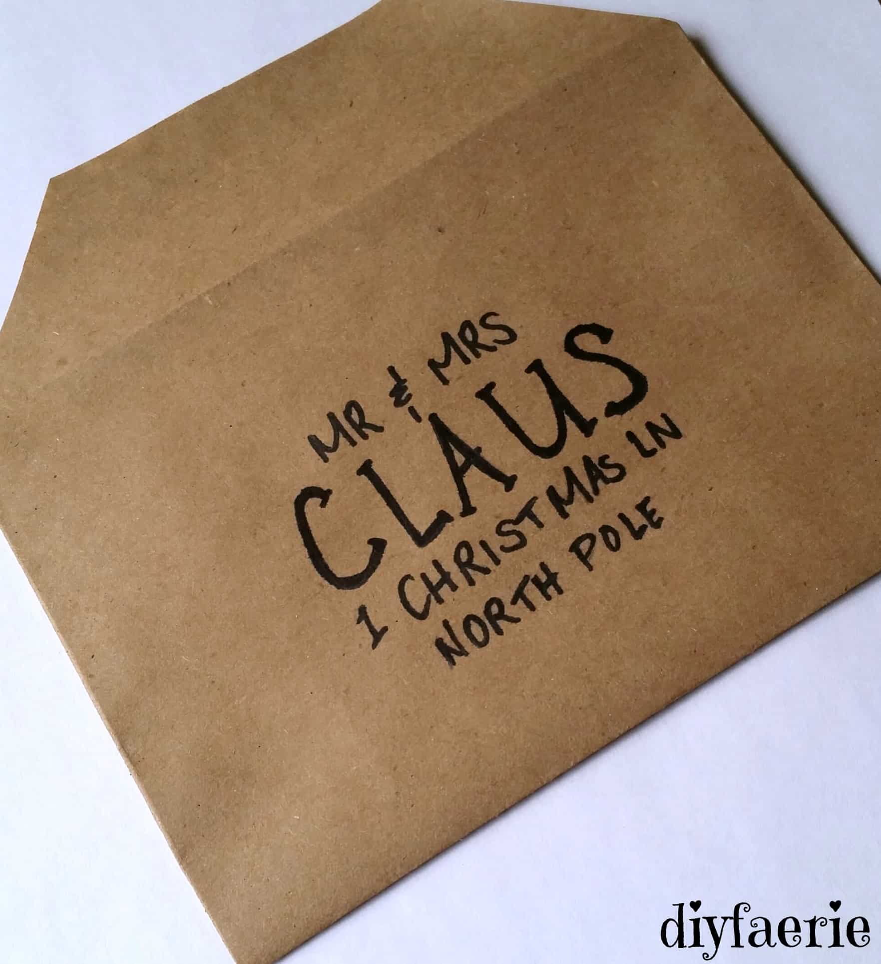 Kraft paper makes beautiful diy homemade envelopes for your Christmas cards!