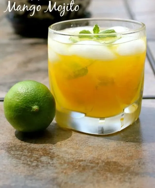 This delicious pineapple mint manjo mojito is a tropical twist on the old favorite mojito!