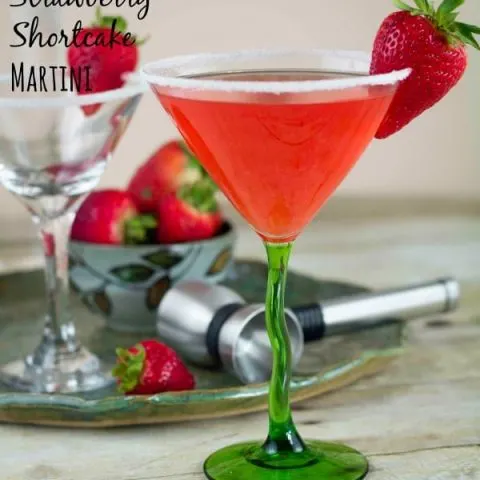 This Strawberry Shortcake Martini promises to be a piece of cake in a glass! Enjoy this sweet summer cocktail while relaxing on the patio in the late summer sun