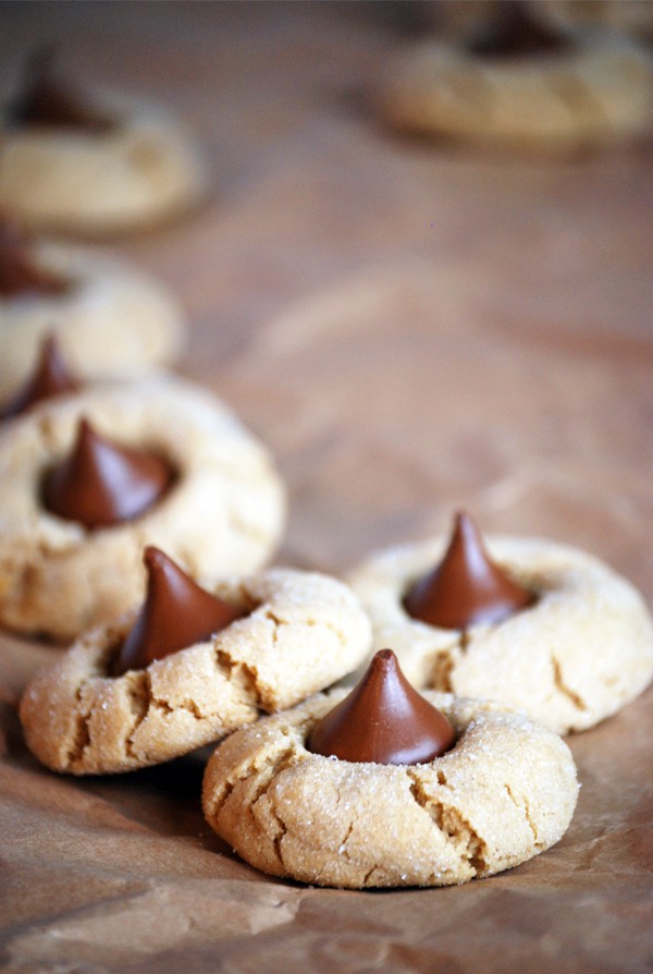 peanut-butter-chocolate-kiss-cookies-4