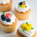 How to Make Royal Icing Flowers