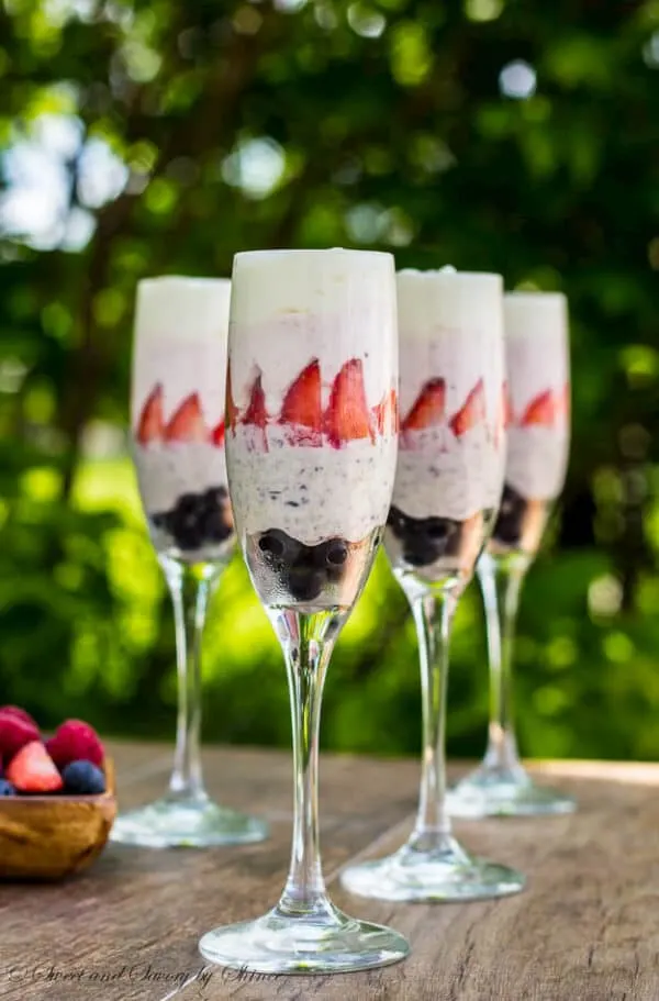 Red-Blue-and-White-Chocolate-Mousse-4
