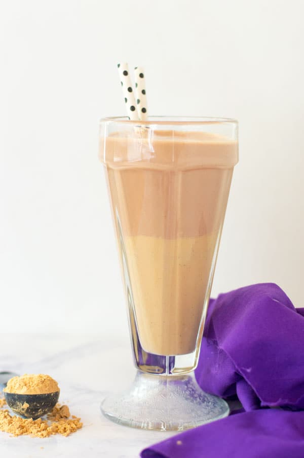 Chocolate and peanut butter come together yet again in a classic mash up in this chocolate peanut butter smoothie!