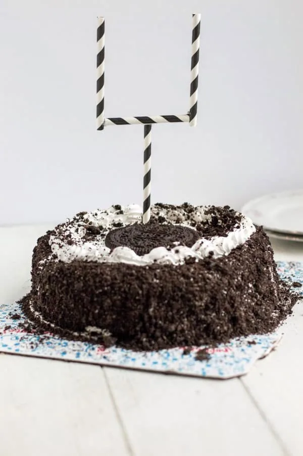 Make Game Day festive with 5 easy recipe ideas and a sweet ice cream cake!